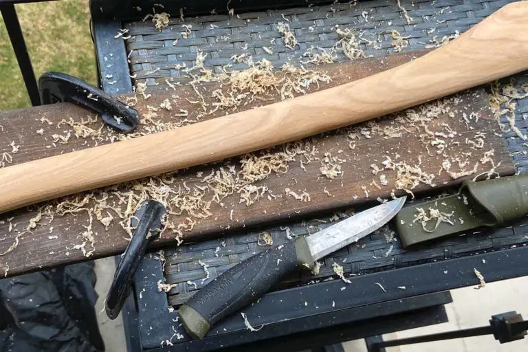 How to Remove Varnish From an Axe or Tool Handle (with pictures)