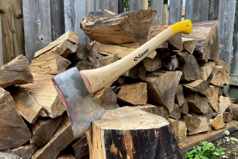 Is There a Good Canadian Axe? – Here Are Your Options