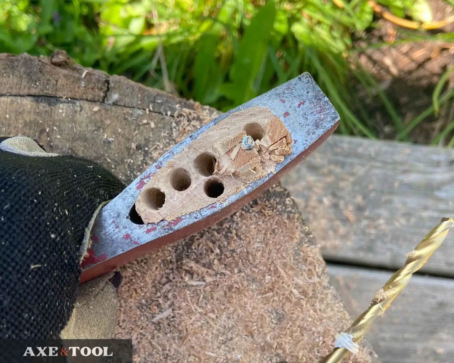 How To Remove An Axe Head (with pics) | Axe & Tool