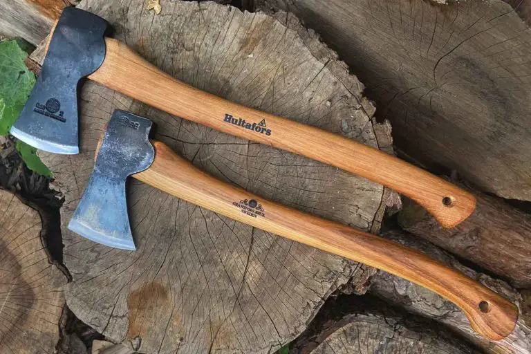 Aneby / Ekelund axe next to a Small Forest Axe